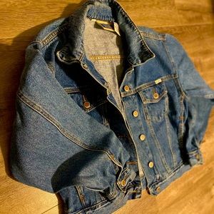 Bill Blass denim jacket in size Medium.  Classy classic